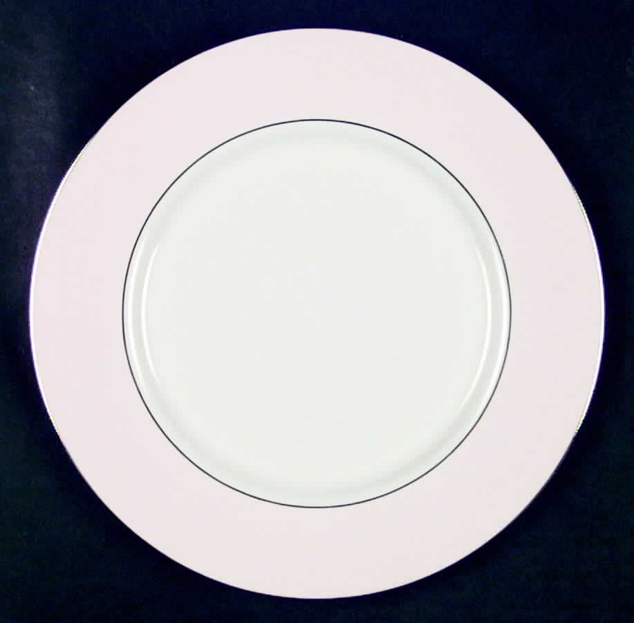 Laurel Dinner Plate by Colonial Silver -1