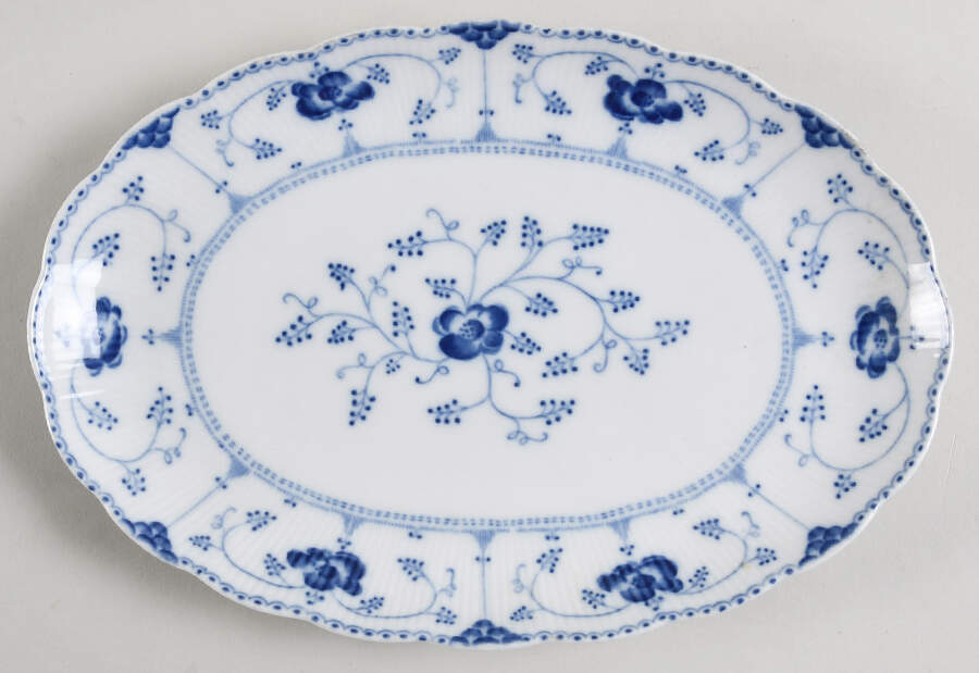 CPR4 11" Oval Serving Platter by Christineholm-1