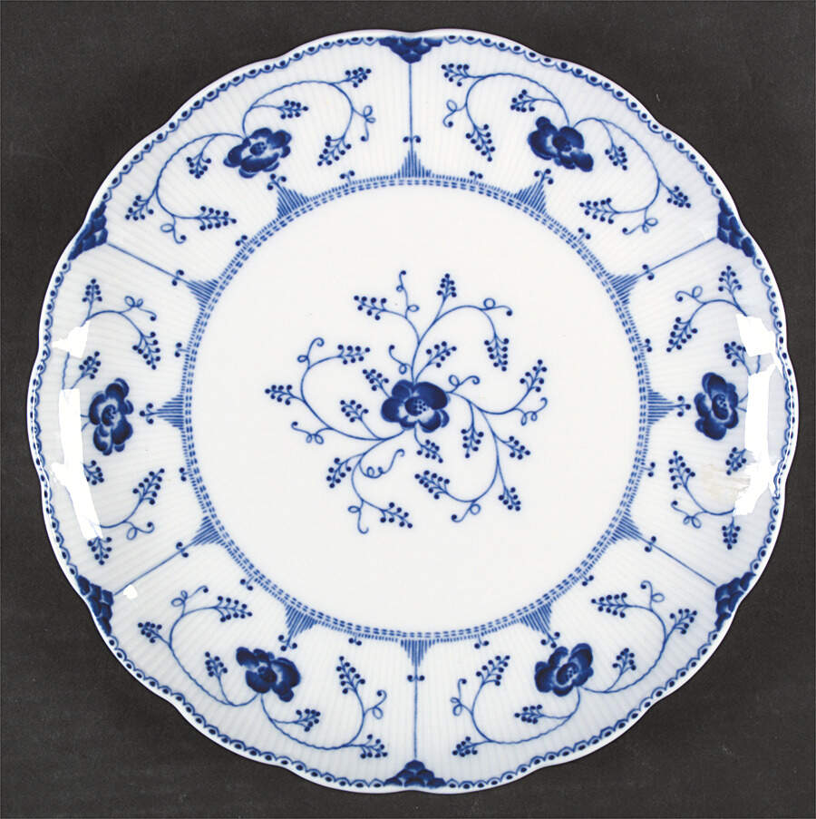 CPR4 Dinner Plate by Christineholm-1
