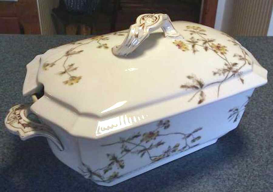 Schleiger 1311-4 Tureen &  Lid by Charles Field Haviland-1