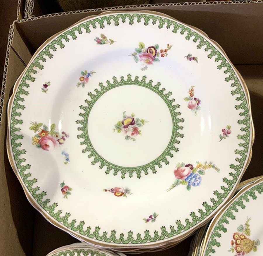 Z6646 Dinner Plate by Tiffany-1