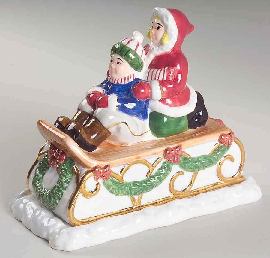 Winter Garland 1/4 Pound Figural Covered Butter by Charter Club-1