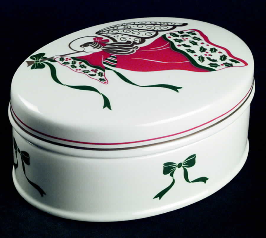 Angel Song Oval Box & Lid by Christopher Stuart-1
