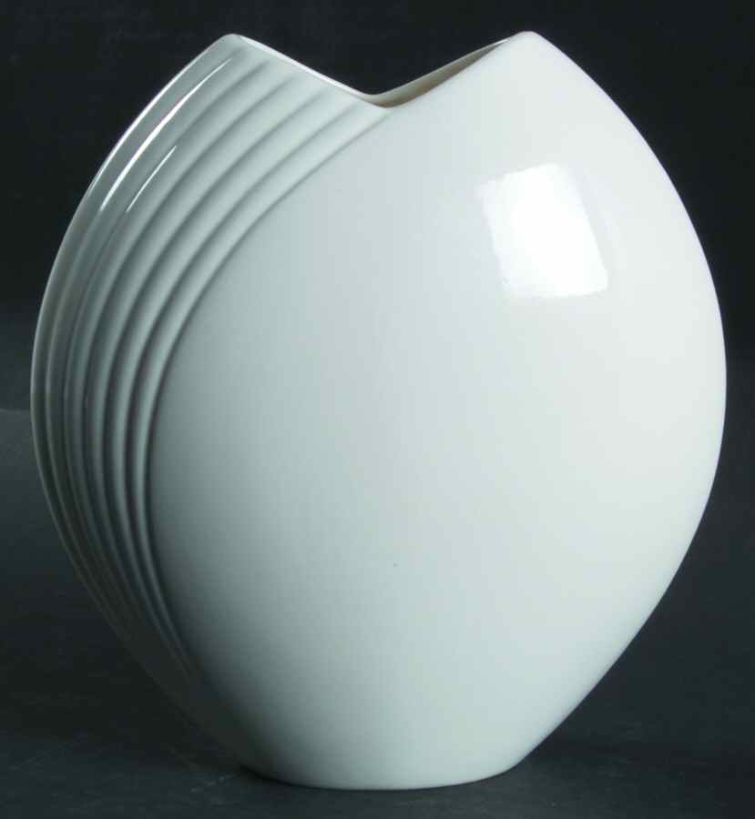 Tempest 7" Oval Vase by Christopher Stuart-1