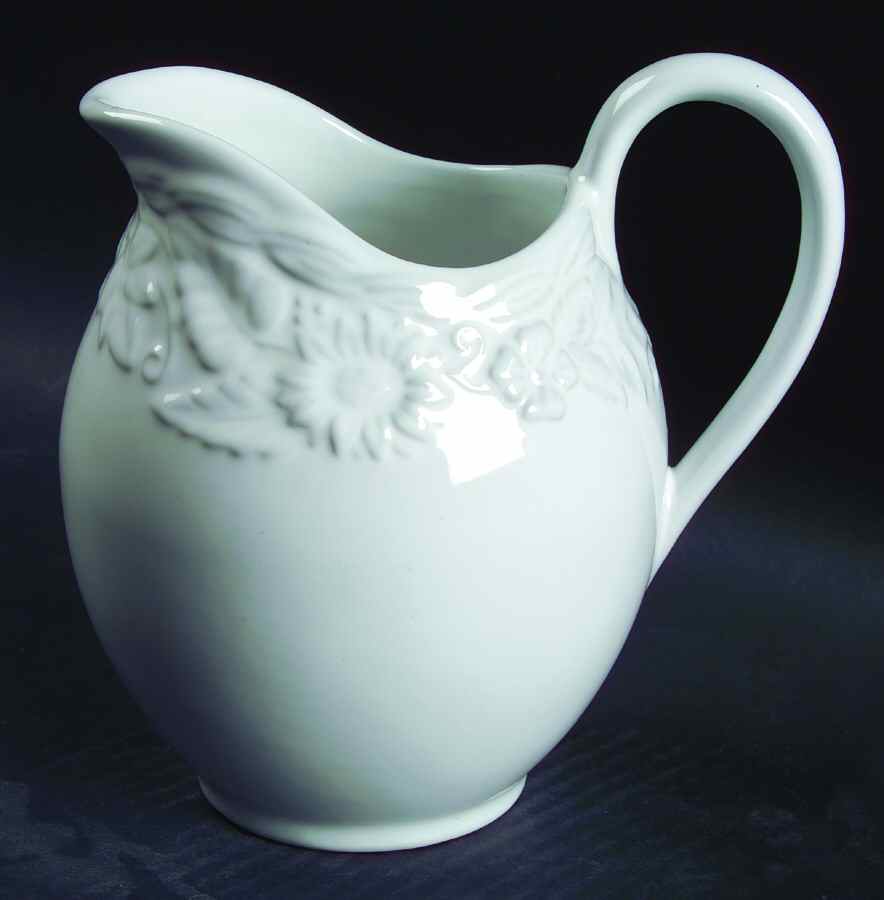 Whitehall 32 Oz Pitcher by Cooks Club-1