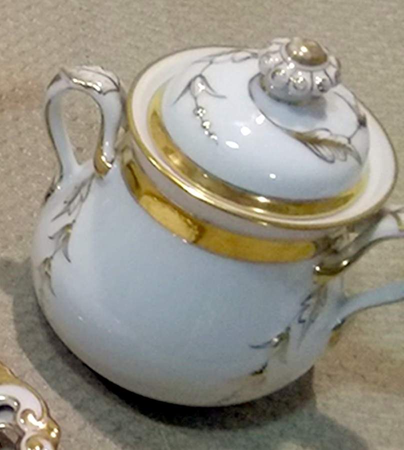 CHF720 Sugar Bowl & Lid by Charles Field Haviland-1