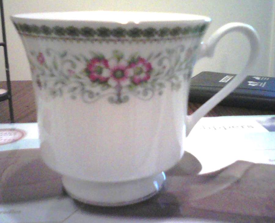 Bouquet (Platinum Trim) Footed Cup by Crown Ming-1