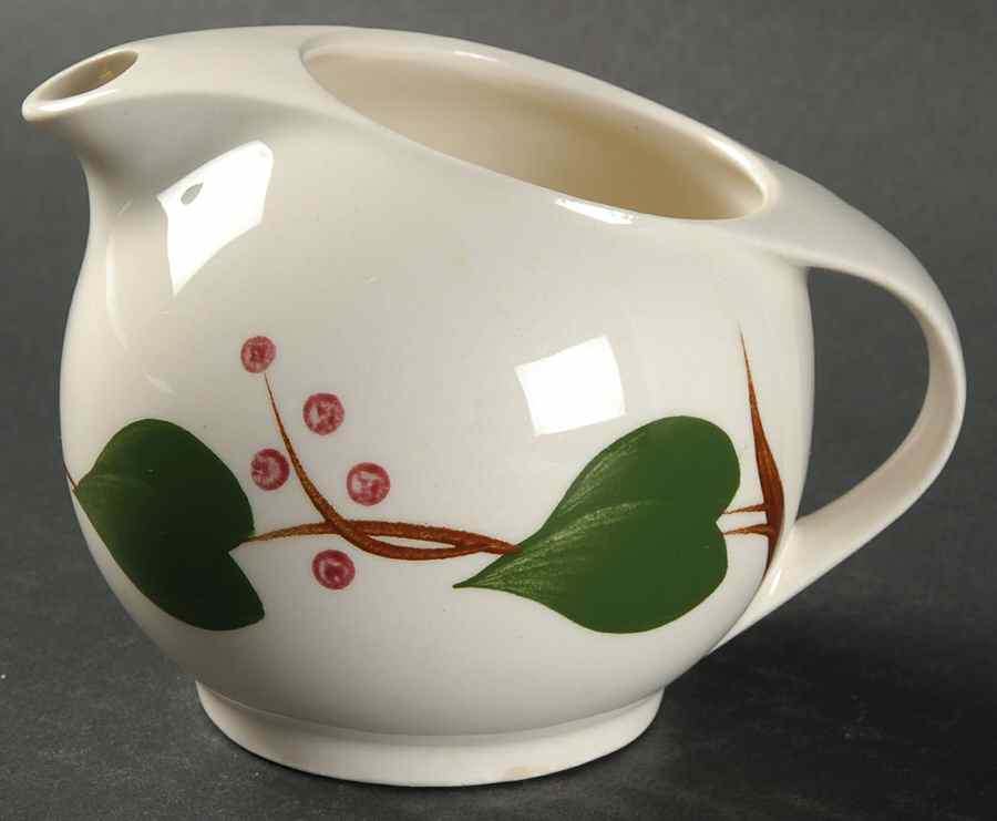Stanhome Ivy Creamer by Canonsburg-1