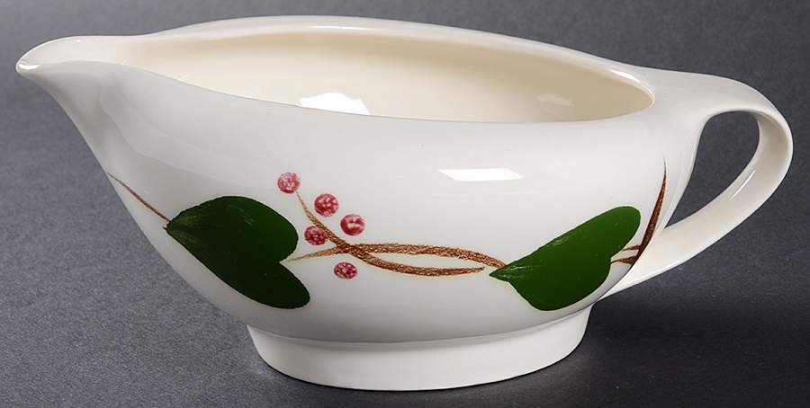 Stanhome Ivy Gravy Boat by Canonsburg-1