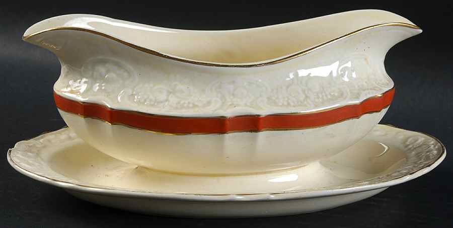 4492 Gravy Boat with Attached Underplate by Crown Ducal-1