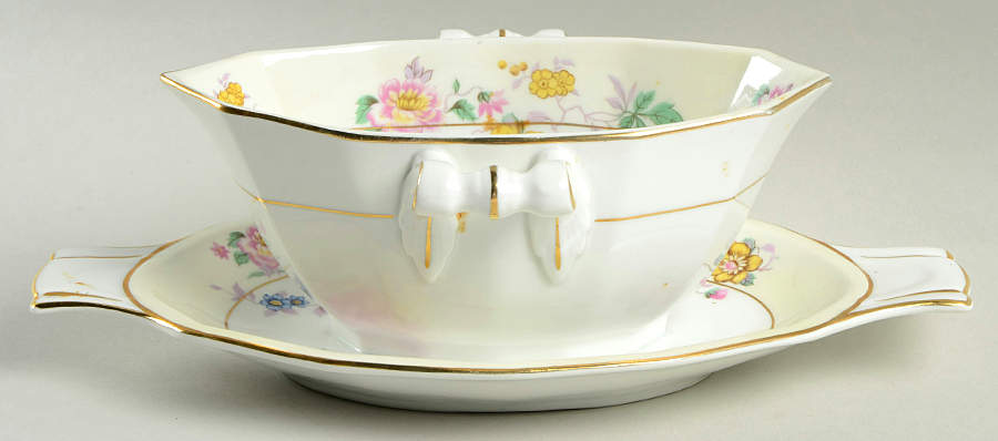 CIM59 Gravy Boat with Attached Underplate by Crown Imperial-1