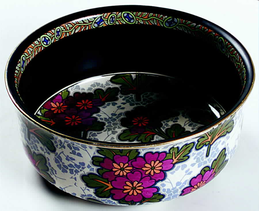 654 8" Salad Serving Bowl by Crown Ducal-1