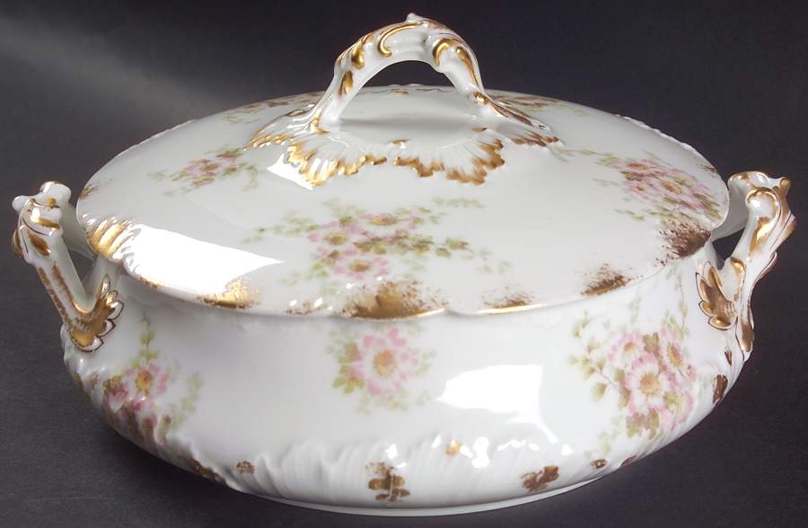 CHF747 Round Covered Vegetable by Charles Field Haviland-1