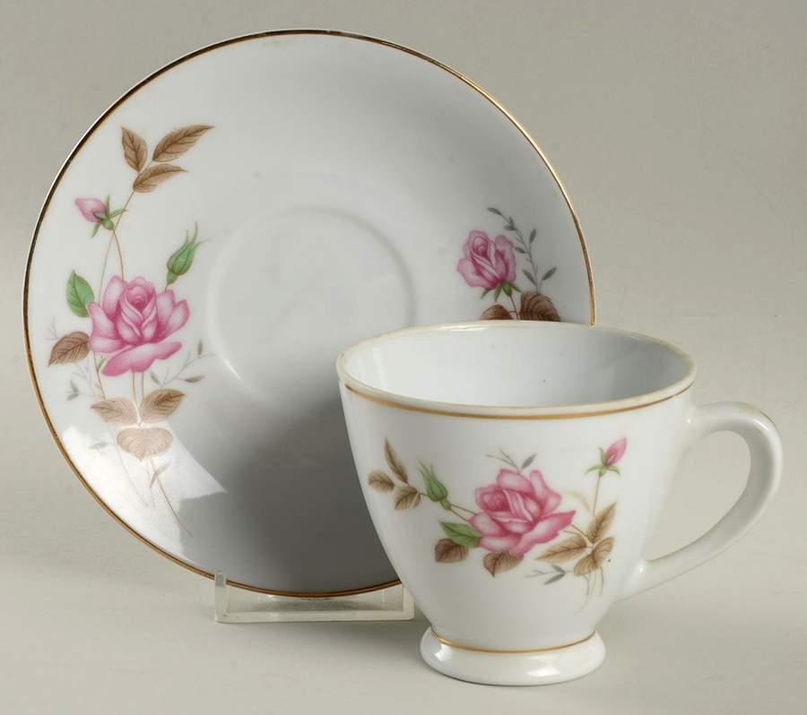 CX142 Footed Cup & Saucer Set by China (Made in China)-1