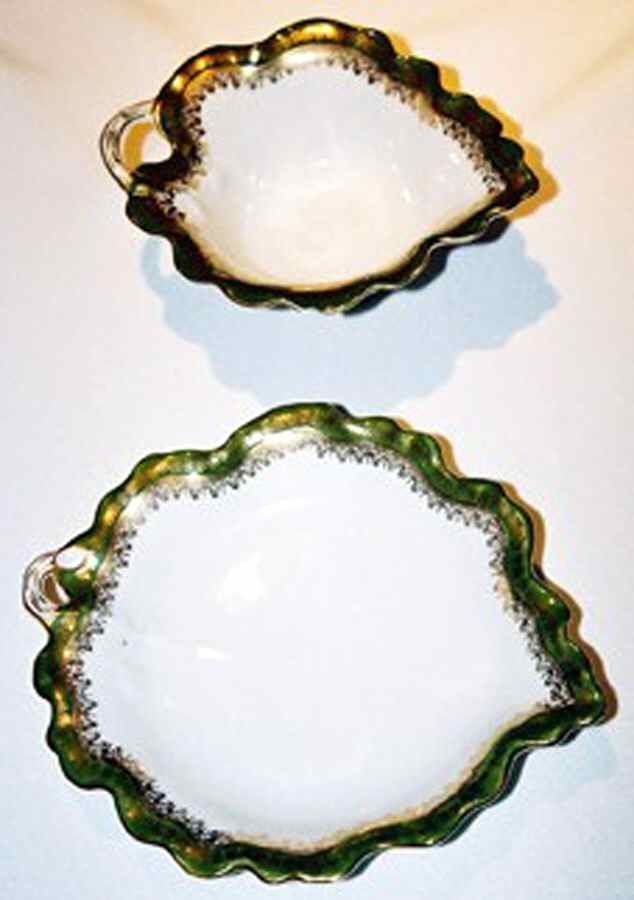 BWD914 Leaf Shaped Dish by Bawo & Dotter-1