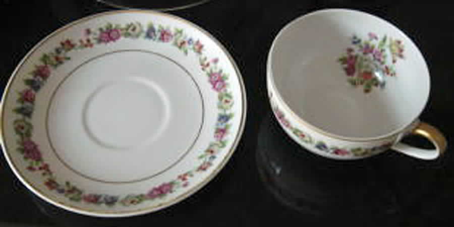 CER20 Flat Cup & Saucer Set by Ceralene-1