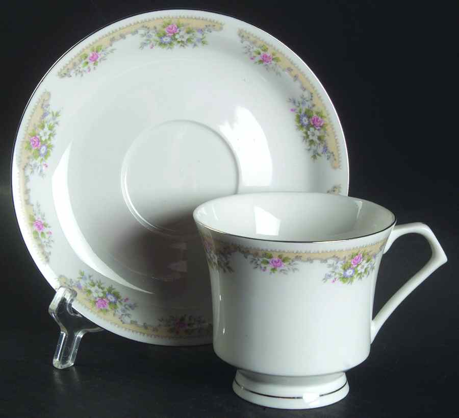 HAG5 Footed Cup & Saucer Set by Haicheng-1