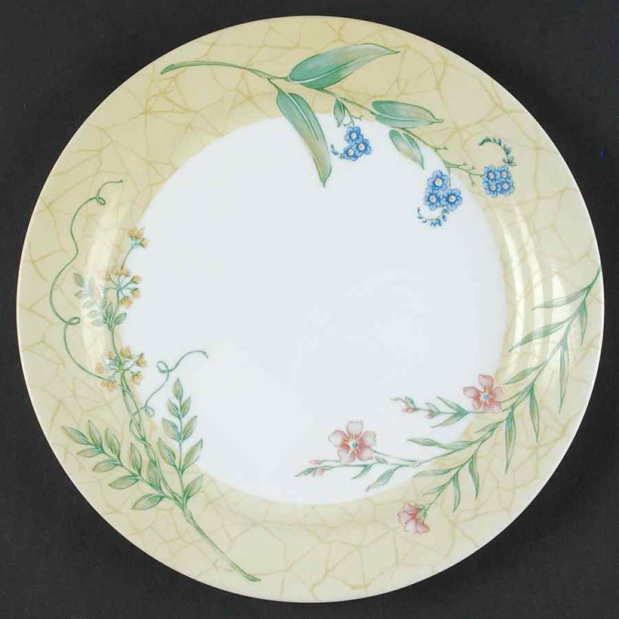Sun Garden Luncheon Plate by Corning Corelle-1