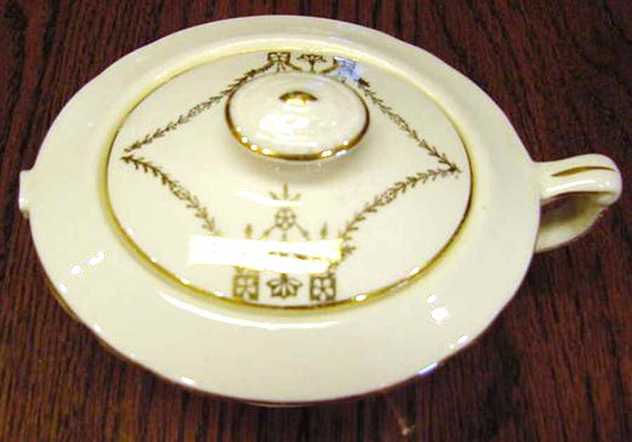 CRP118 Sugar Bowl & Lid by Crown Potteries-1