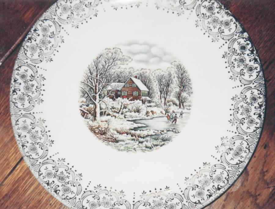 CAN146 Dinner Plate by Canonsburg-1