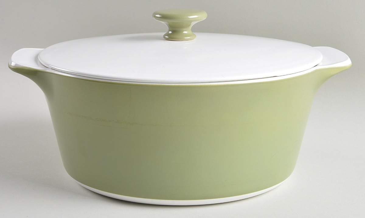 Avocado 4 Quart Round Covered Casserole by Corning Corelle-1
