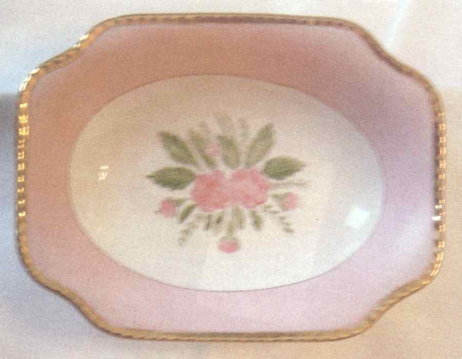 Trousseau (Pink) 10" Oval Vegetable Bowl by Cumbow-1