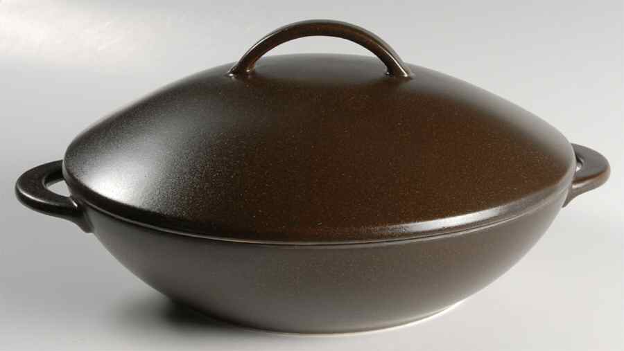 Cargo Raisin 1.5 Qt Round Covered Casserole by Calvin Klein-1