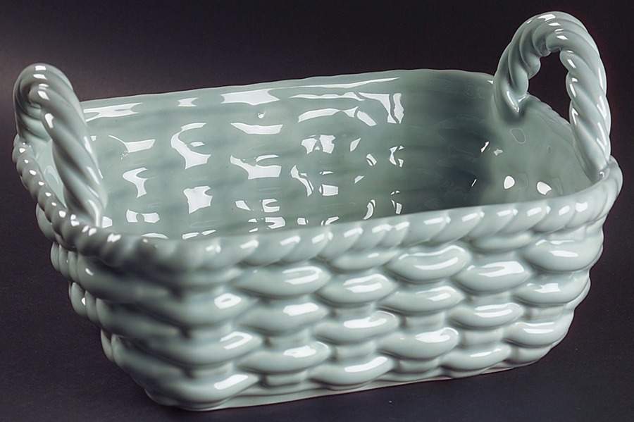 Madeira Harvest (Robin's Egg Blue) 9" Handled Basket by Casafina-1