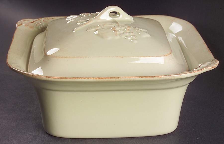 Madeira Harvest (Sage Green) 2 Quart Square Casserole with Ceramic Lid by Casafina-1