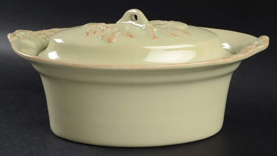 Madeira Harvest (Sage Green) 1.5 Quart Oval Covered Casserole by Casafina-1