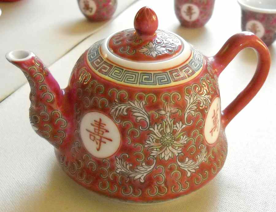 Mun Shou Longevity-Red Teapot & Lid by China (Made in China)-1