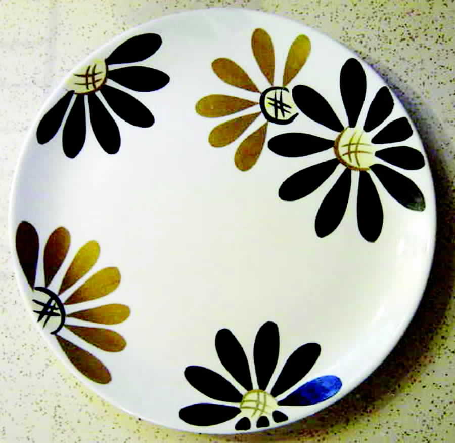 Black Magic Dinner Plate by Canonsburg-1