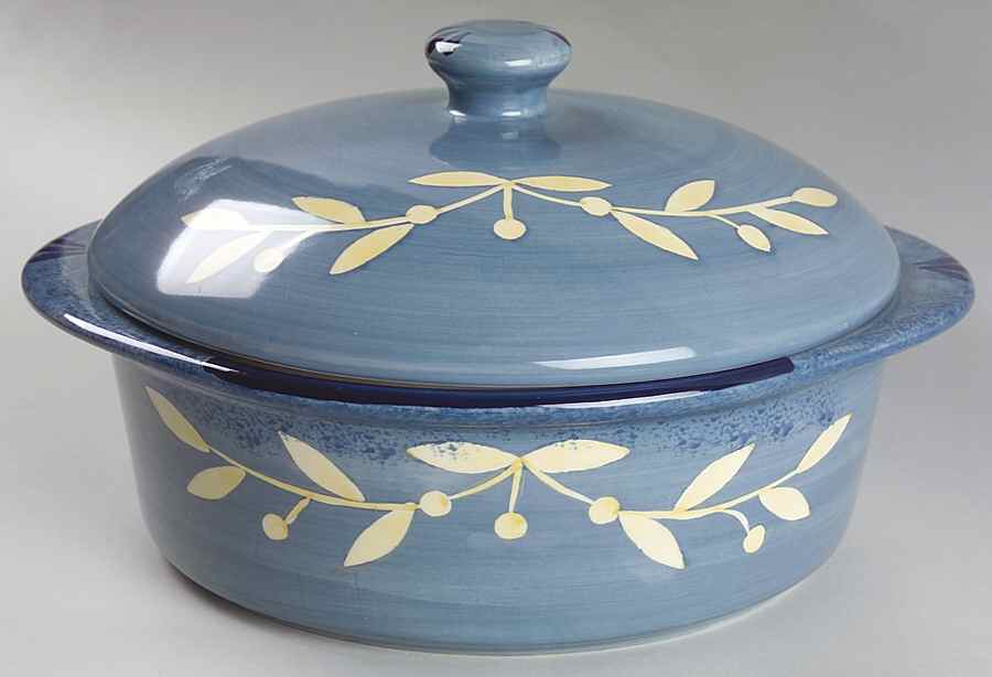 Flora 3 Quart Round Covered Casserole by Certified International-1
