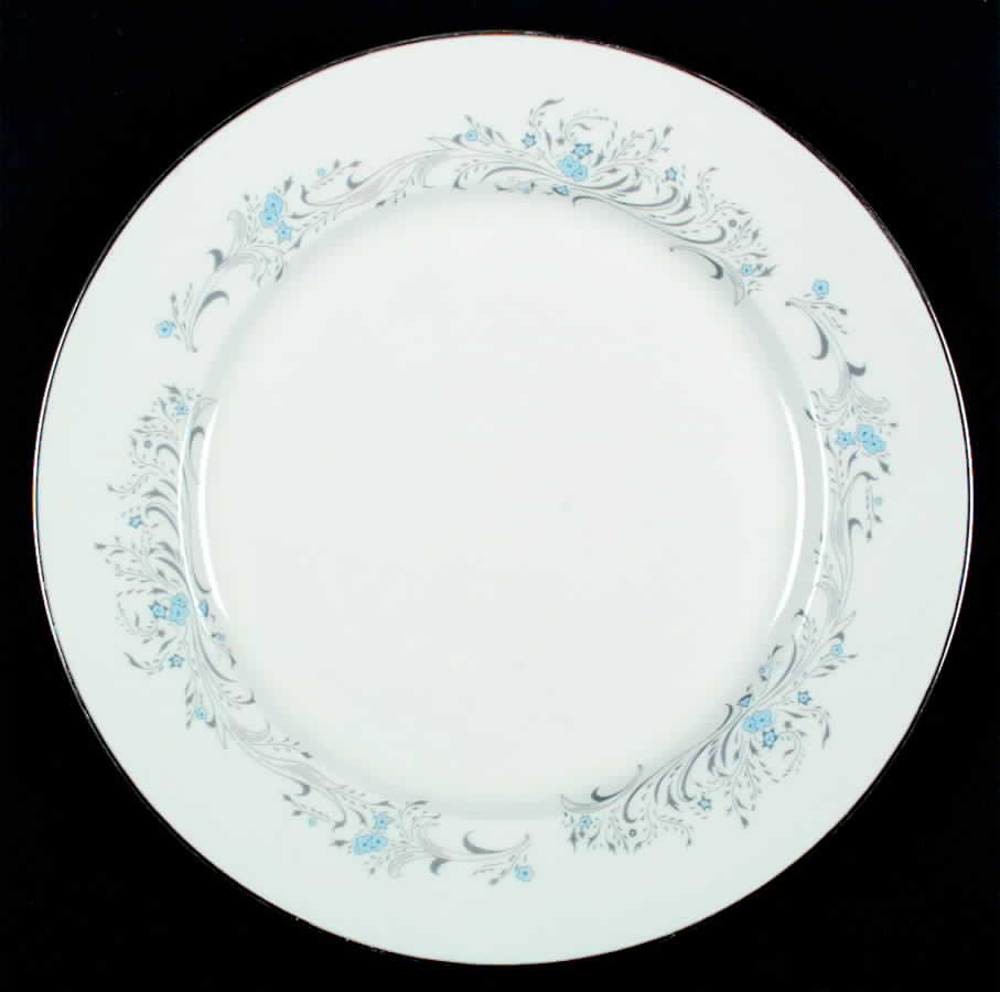 Forget-Me-Not Dinner Plate by Carlton (Japan)-1