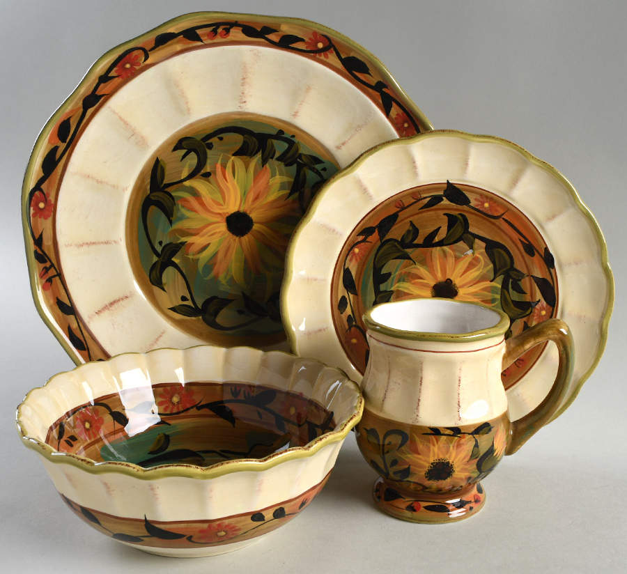 Sunflower (Scalloped Edge) 4 Piece Place Setting by Certified International-1