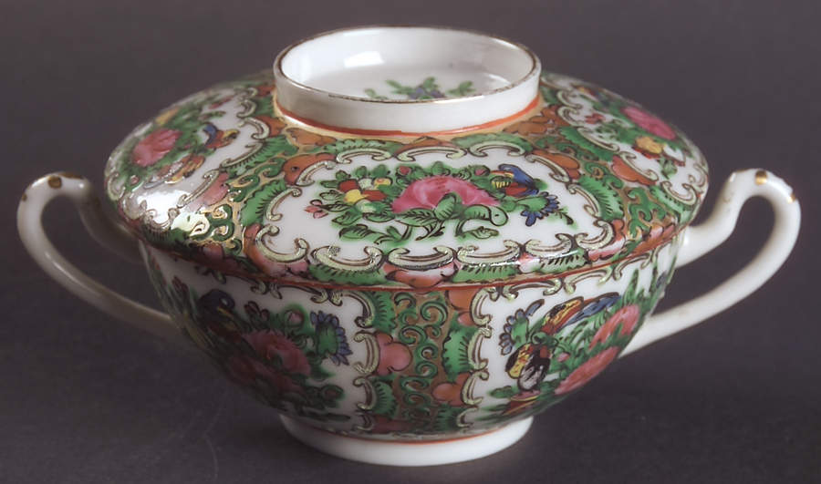Rose Medallion (No People) Bouillon Soup W/Lid by China (Made in China)-1
