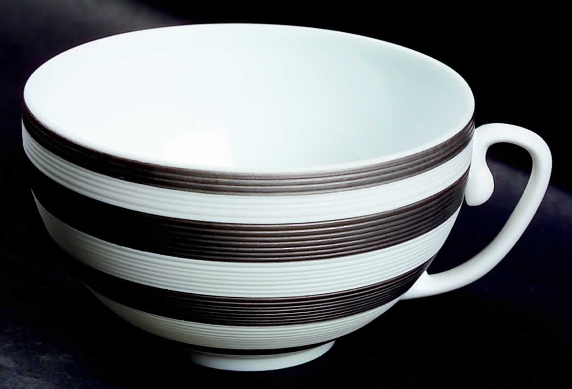 Raye Platine (Platinum) Flat Cup by Jean Louis Coquet-1