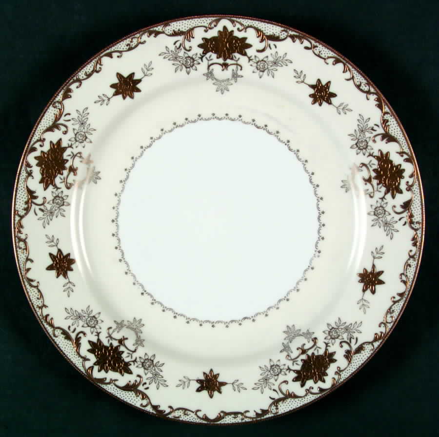 Heirloom (Gold Encrusted) Dinner Plate by Craftsman (Japan)-1