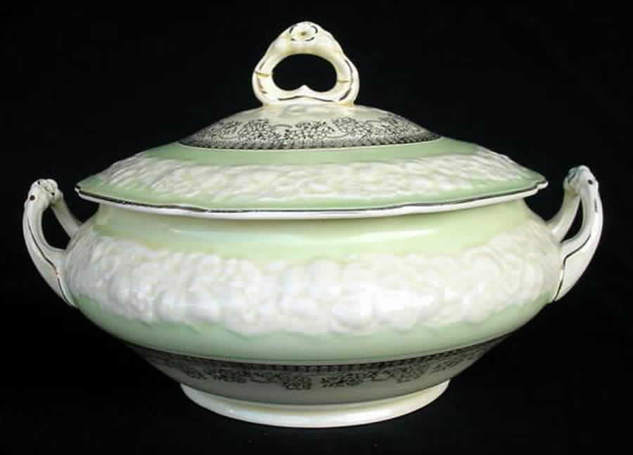 CRD165 Round Covered Vegetable by Crown Ducal-1