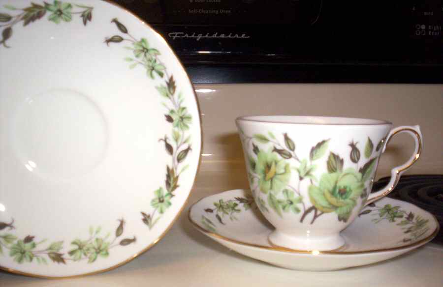 C671 Footed Cup & Saucer Set by Colclough-1