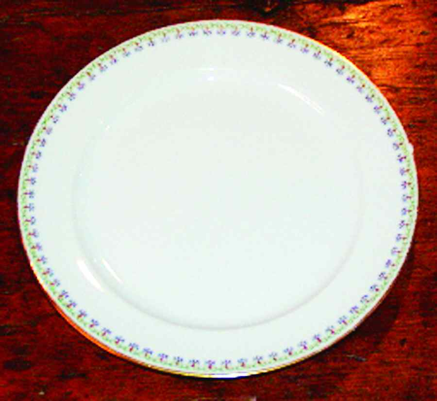 CHF922 Dinner Plate by Charles Field Haviland-1
