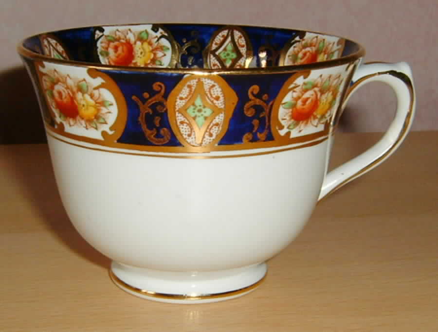 Elmo Footed Cup by Crown Chelsea-1