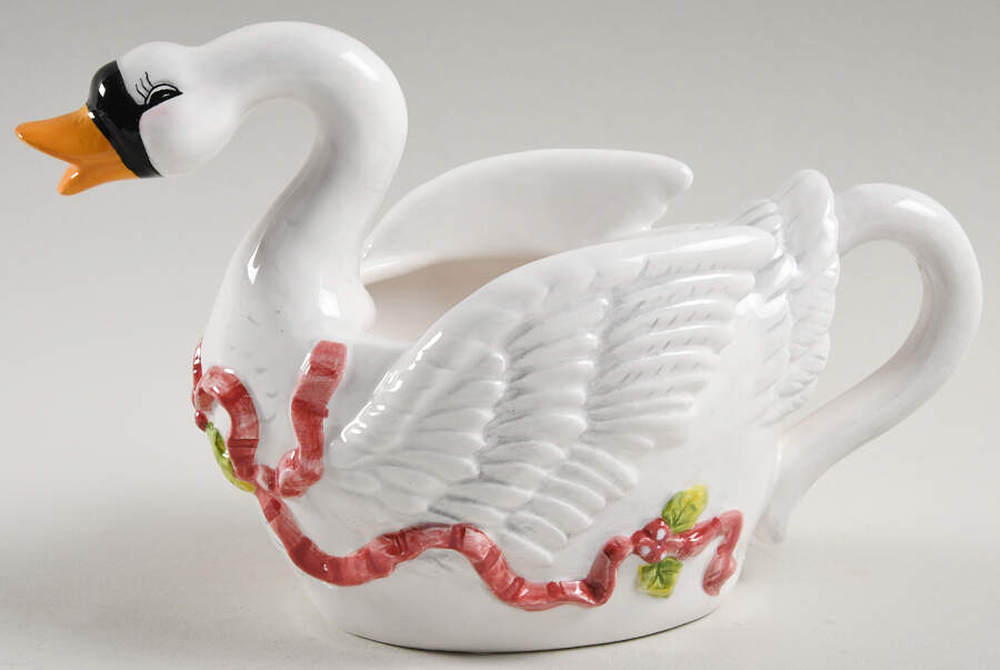 Twelve Days of Christmas, Valerie Figural Open Suace Boat No Ladle by Cumberland Design-1