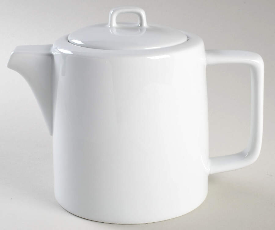 Whiteware Basics (Smooth) Teapot & Lid by The Cellar (China)-1