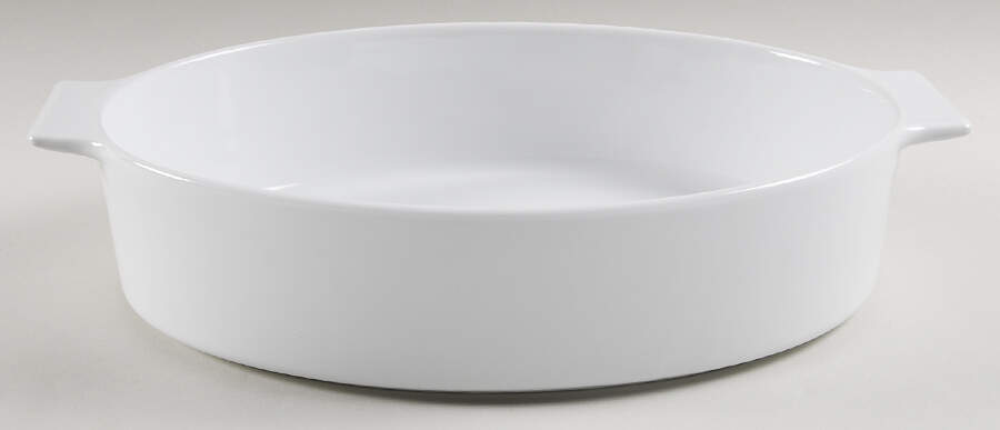 Whiteware Basics (Smooth) Oval Baker with Lid, No Lid by The Cellar (China)-1