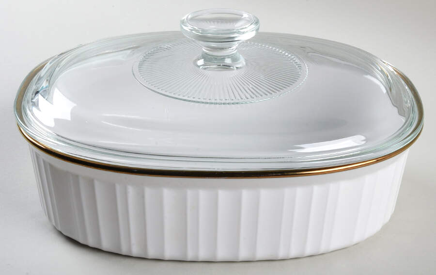 French White (Gold Trim) 1.5 Quart Oval Covered Casserole by Corning Corelle-1