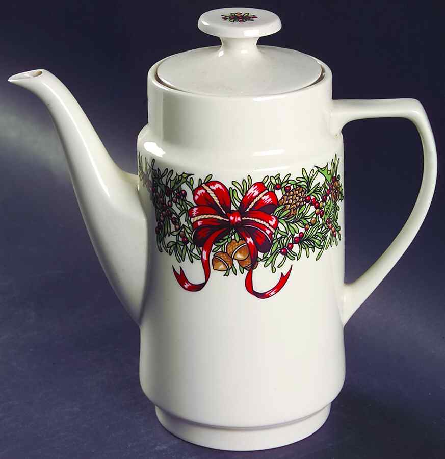 Holiday Wreath Coffee Pot & Lid by The Cellar (China)-1