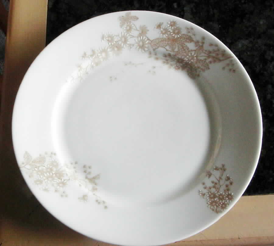 Car129 Dinner Plate by Carlsbad-1