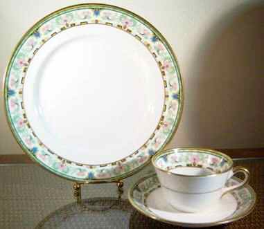 Cro259 Dinner Plate by Crooksville-1