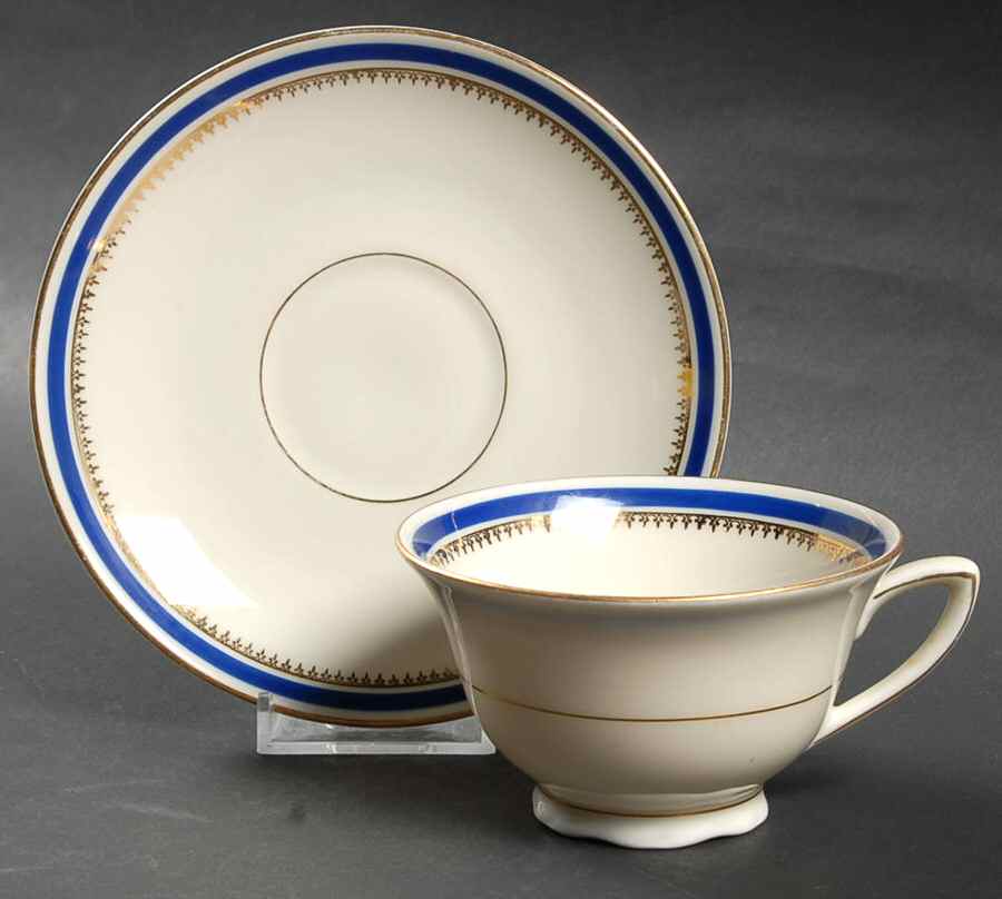 Marne Footed Cup & Saucer Set by Czechia-Czechoslovakia-1